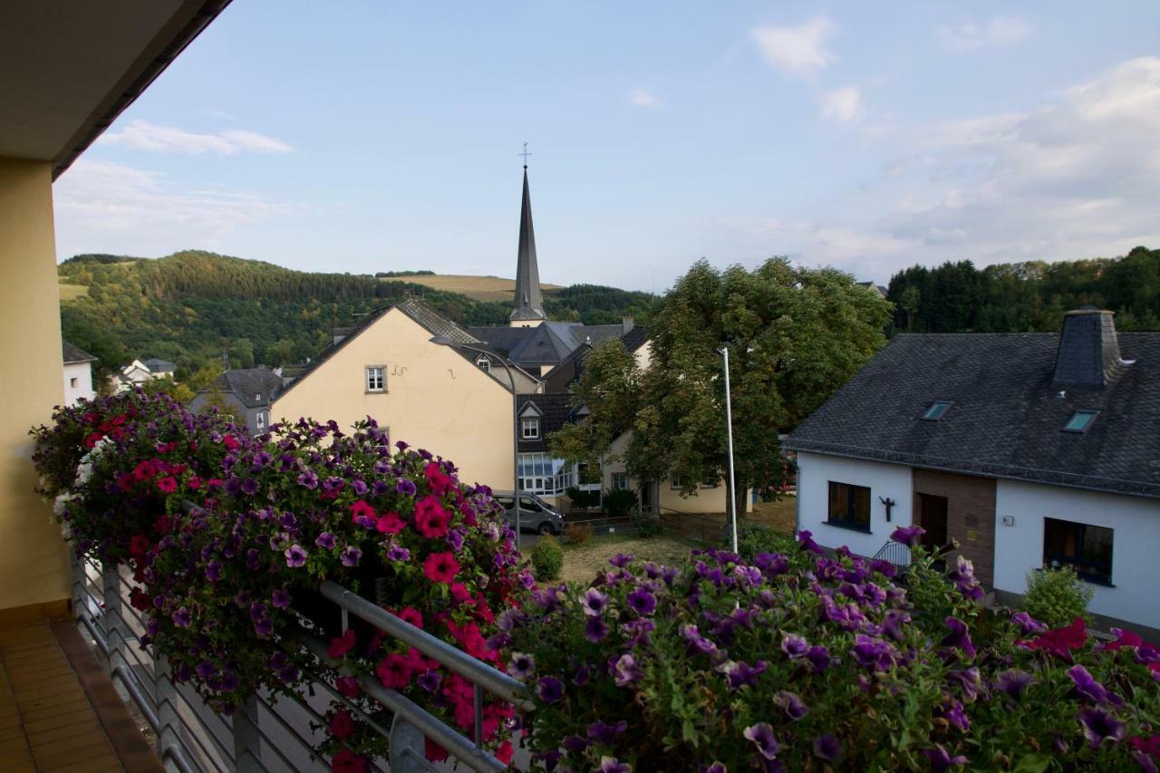 Ferienwohnung Eifelmittendrin Waxweiler Exterior foto